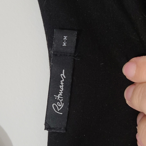 Black dress with pocket in the front - Picture 4 of 5